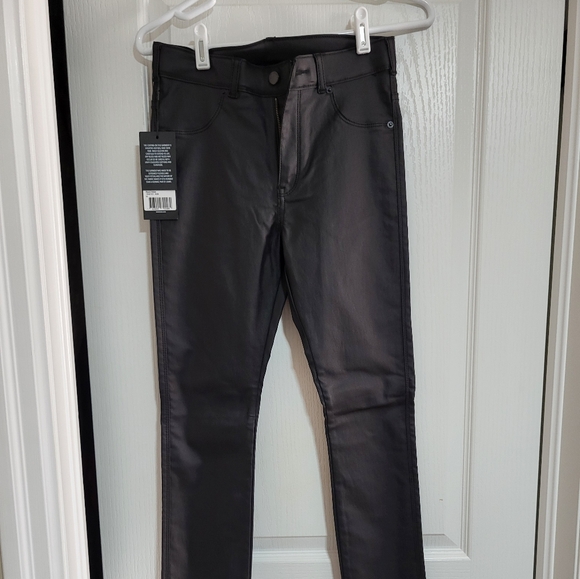 Coated black pants - Picture 1 of 5